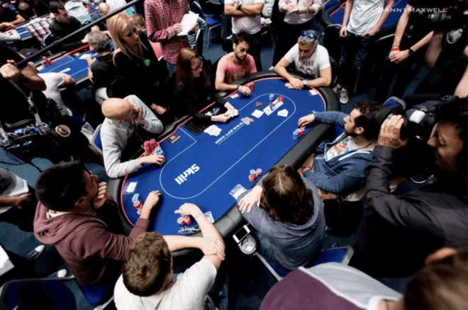 História das regras das estratégias do texas holdem